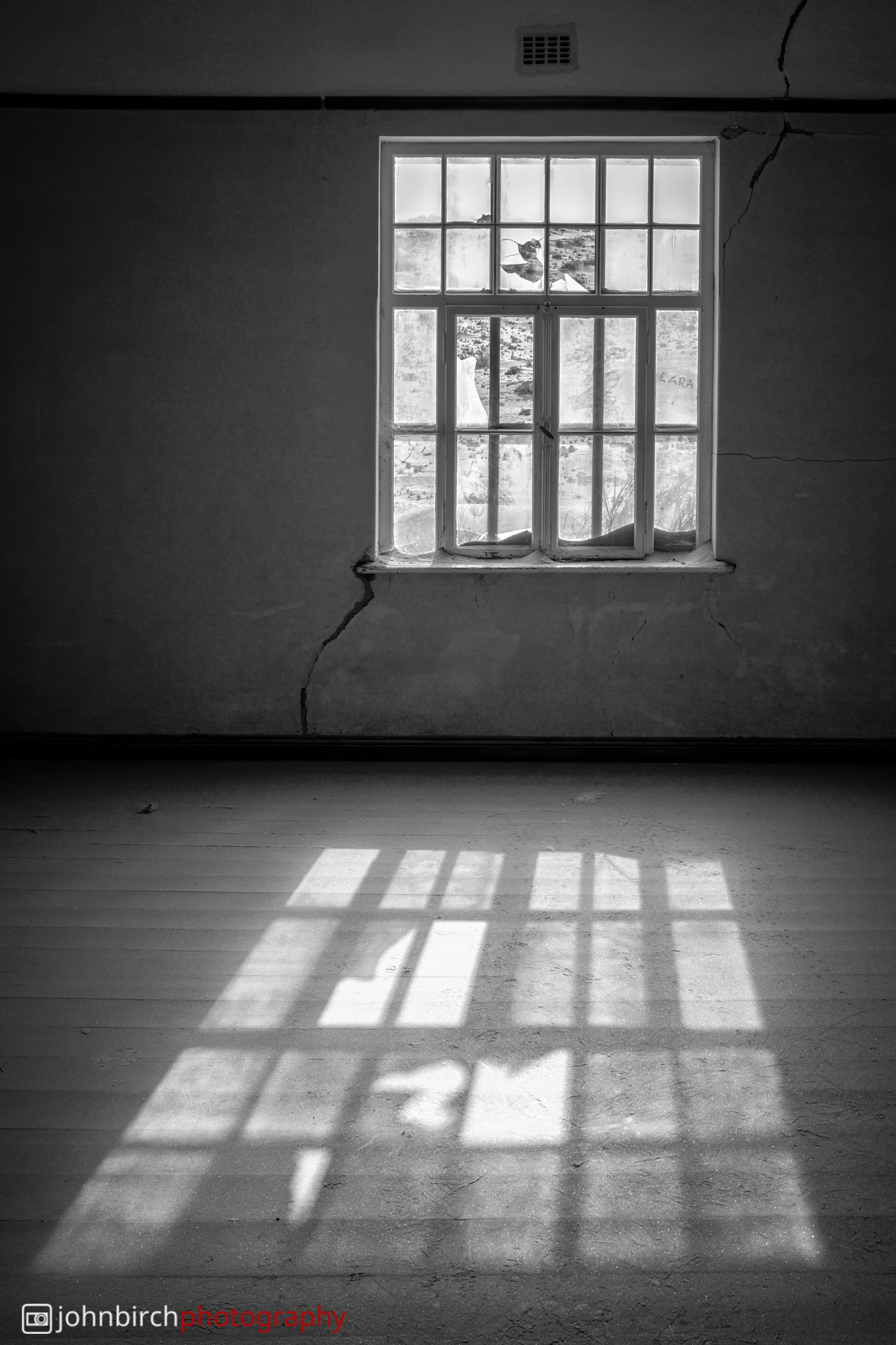 A Window on Time · Kolmanskop